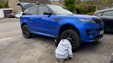 Range Rover Sport P550e Autobiography long-term - changing tyre